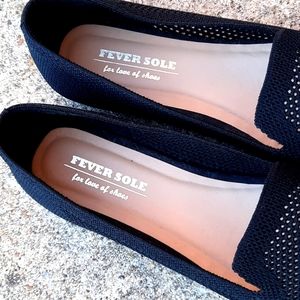 Feversole Women's woven flats. Size 39 EU.